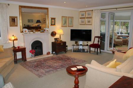4 bedroom Detached house for sale in New Street, Elsham, DN20