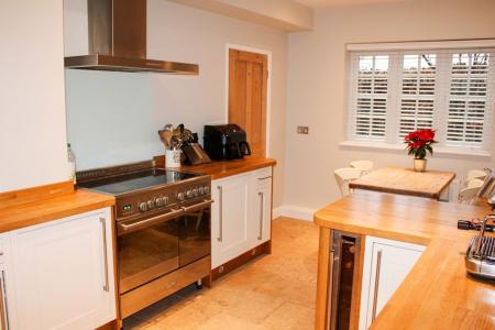4 bedroom Detached house for sale in Owmby Lane, North Kelsey Moor, LN7