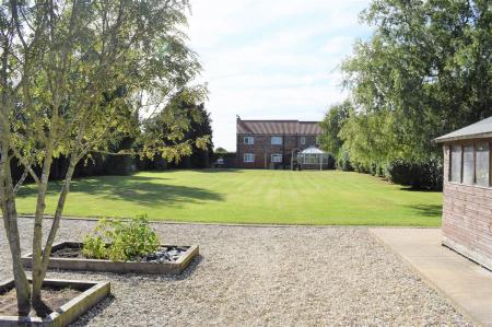 4 bedroom Detached house for sale in Owmby Lane, North Kelsey Moor, LN7