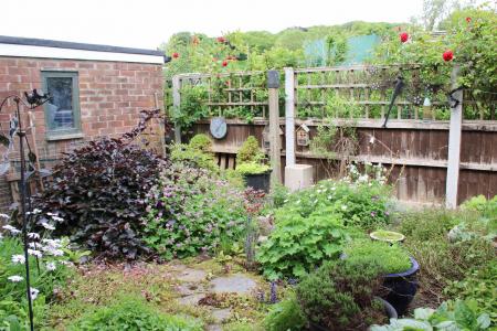 3 bedroom Semi-detached house for sale in Council Villas, Melton Ross, DN38