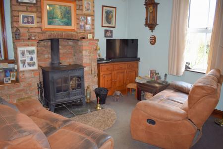 4 bedroom Detached house for sale in Barrowling Farm, Carr Road, North Kelsey, Market Rasen, LN7 6LG