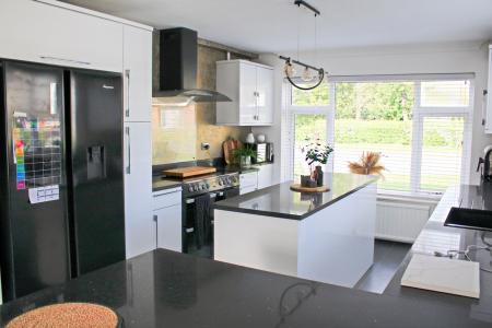 3 bedroom Detached house for sale in Grange Lane, North Kelsey, LN7
