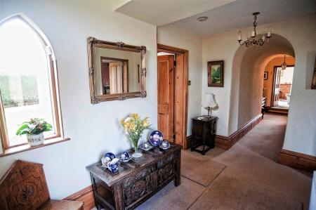 5 bedroom Detached house for sale in Front Street, Elsham, DN20