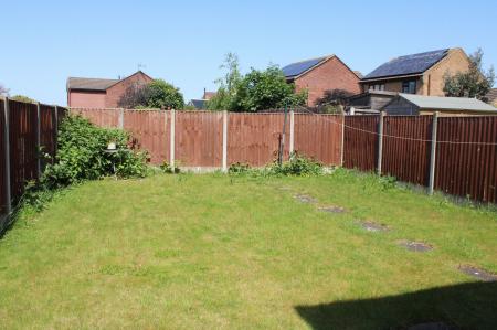 3 bedroom Semi-detached house for sale in Maple Close, Brigg, DN20
