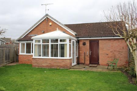 3 bedroom Detached bungalow for sale in Bakersfield, Wrawby, DN20