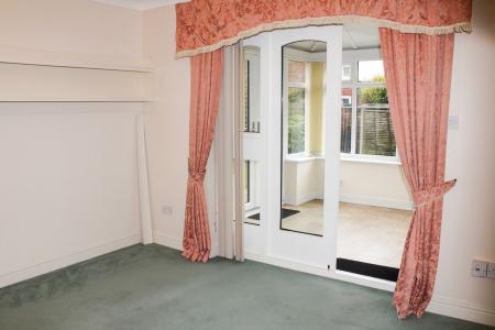 3 bedroom Detached bungalow for sale in Bakersfield, Wrawby, DN20