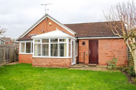 3 bedroom Detached bungalow for sale in Bakersfield, Wrawby, DN20