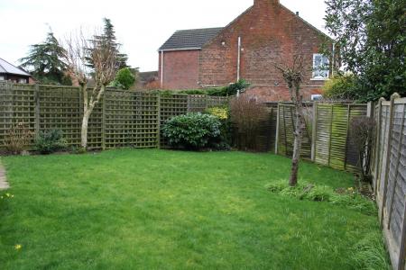 3 bedroom Detached bungalow for sale in Bakersfield, Wrawby, DN20