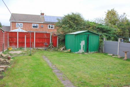 3 bedroom Semi-detached house for sale in South View Avenue, Brigg, DN20