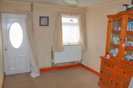 3 bedroom Semi-detached house for sale in South View Avenue, Brigg, DN20