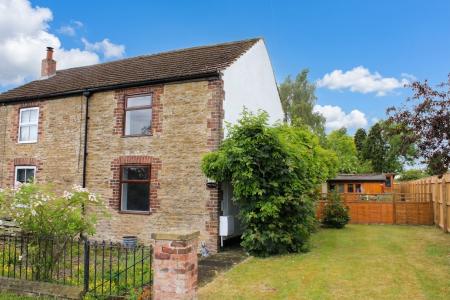 Station Road, Sturton, DN20