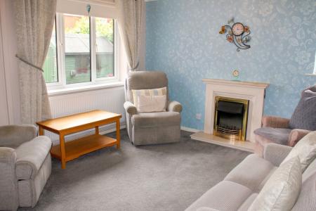 1 bedroom Property for sale in Waters Edge, Scawby Brook, DN20