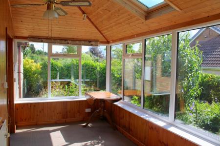 2 bedroom Detached bungalow for sale in Navigation Lane, Caistor, LN7