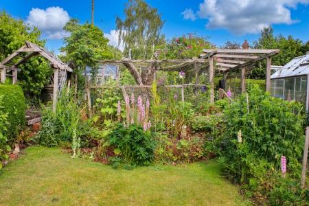 2 bedroom Detached bungalow for sale in Navigation Lane, Caistor, LN7