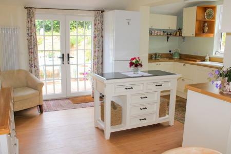 3 bedroom Detached house for sale in Mill Lane, Caistor, LN7