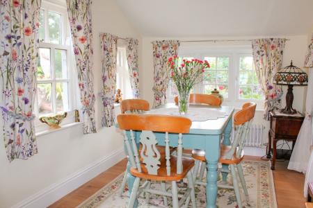 3 bedroom Detached house for sale in Mill Lane, Caistor, LN7