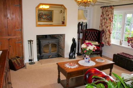 3 bedroom Detached house for sale in Mill Lane, Caistor, LN7