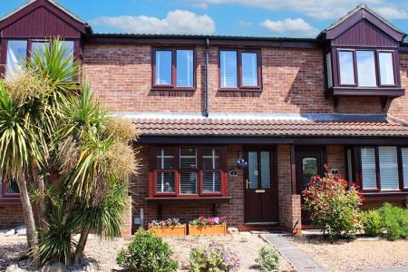 2 bedroom Terraced House for sale in Waters Edge, Scawby Brook, DN20