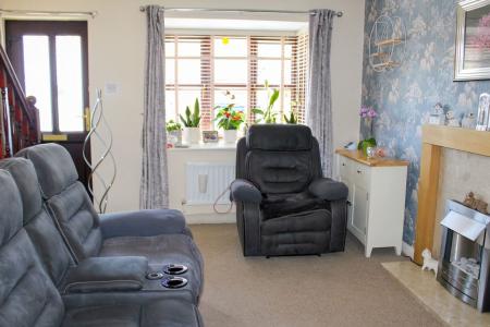 2 bedroom Terraced House for sale in Waters Edge, Scawby Brook, DN20