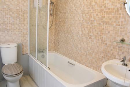 3 bedroom Semi-detached house for sale in Chapel Road, Broughton, DN20