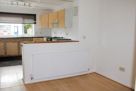 3 bedroom Semi-detached house for sale in Chapel Road, Broughton, DN20