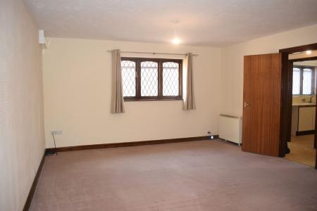 1 bedroom Semi-detached bungalow to let in Worlaby, Brigg, DN20
