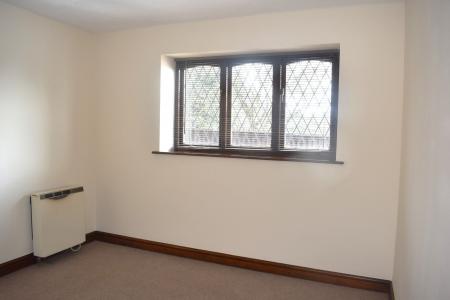 1 bedroom Semi-detached bungalow to let in Worlaby, Brigg, DN20