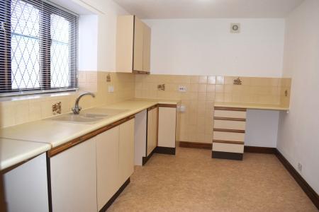 1 bedroom Semi-detached bungalow to let in Worlaby, Brigg, DN20