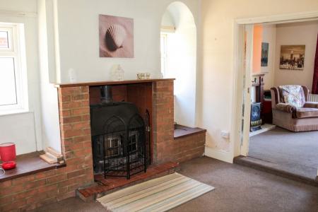 3 bedroom Semi-detached house for sale in Low Road, Worlaby, DN20