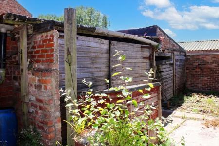 3 bedroom Semi-detached house for sale in Low Road, Worlaby, DN20