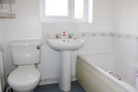 2 bedroom Semi-detached house to let in Waters Edge, Scawby Brook, DN20
