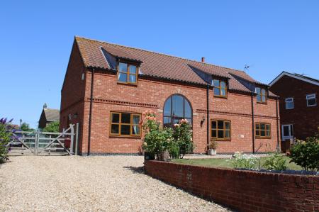 4 bedroom Detached house for sale in South Street, North Kelsey, LN7