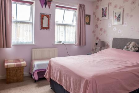 3 bedroom End of terrace house for sale in Swift Drive, Scawby Brook, DN20