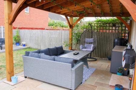 3 bedroom End of terrace house for sale in Swift Drive, Scawby Brook, DN20