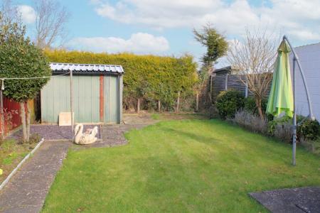 3 bedroom Semi-detached house for sale in East Parade, Brigg, DN20