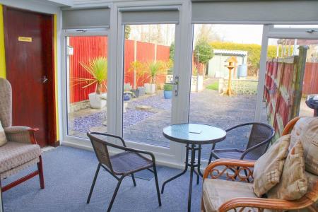 3 bedroom Semi-detached house for sale in East Parade, Brigg, DN20