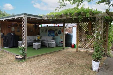 3 bedroom Detached house for sale in Scawby Road, Scawby Brook, DN20