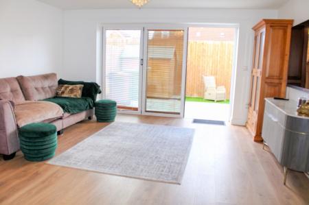 3 bedroom Semi-detached house for sale in Glebe Road, Brigg, DN20