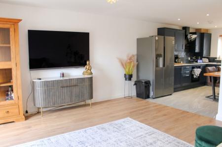3 bedroom Semi-detached house for sale in Glebe Road, Brigg, DN20