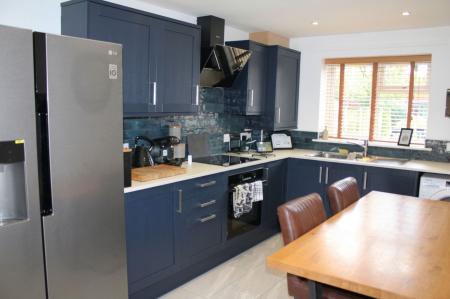 3 bedroom Semi-detached house for sale in Glebe Road, Brigg, DN20