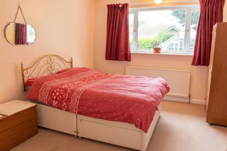 2 bedroom Detached bungalow for sale in Chichester Drive, Caistor, LN7