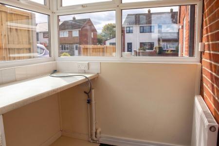 2 bedroom Semi-detached house for sale in St. Hybalds Grove, Scawby, DN20
