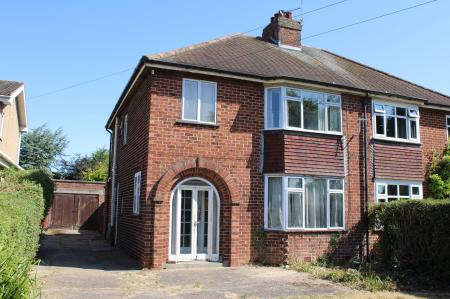 3 bedroom Semi-detached house for sale in Bigby High Road, Brigg, DN20