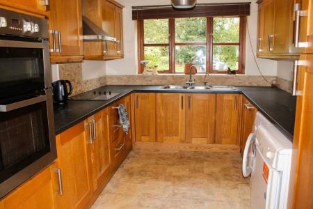 3 bedroom Detached bungalow for sale in Cadney, Brigg, DN20