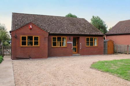 3 bedroom Detached bungalow for sale in Cadney, Brigg, DN20