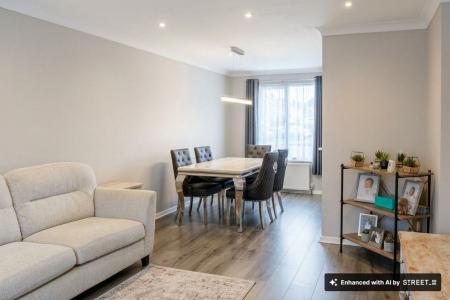3 bedroom Detached house for sale in Churchill Avenue, Brigg, DN20