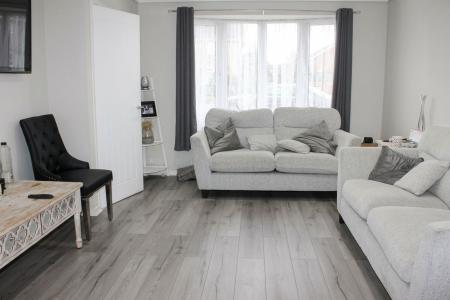 3 bedroom Detached house for sale in Churchill Avenue, Brigg, DN20