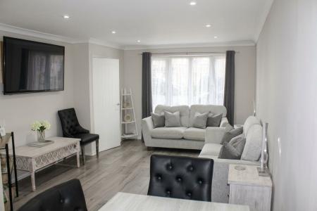 3 bedroom Detached house for sale in Churchill Avenue, Brigg, DN20