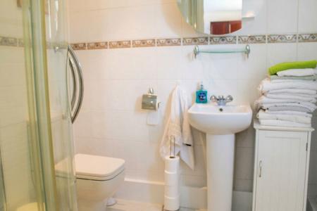 3 bedroom Semi-detached house for sale in Cherry Holt, Caistor, LN7