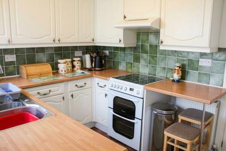 3 bedroom Semi-detached house for sale in Cherry Holt, Caistor, LN7